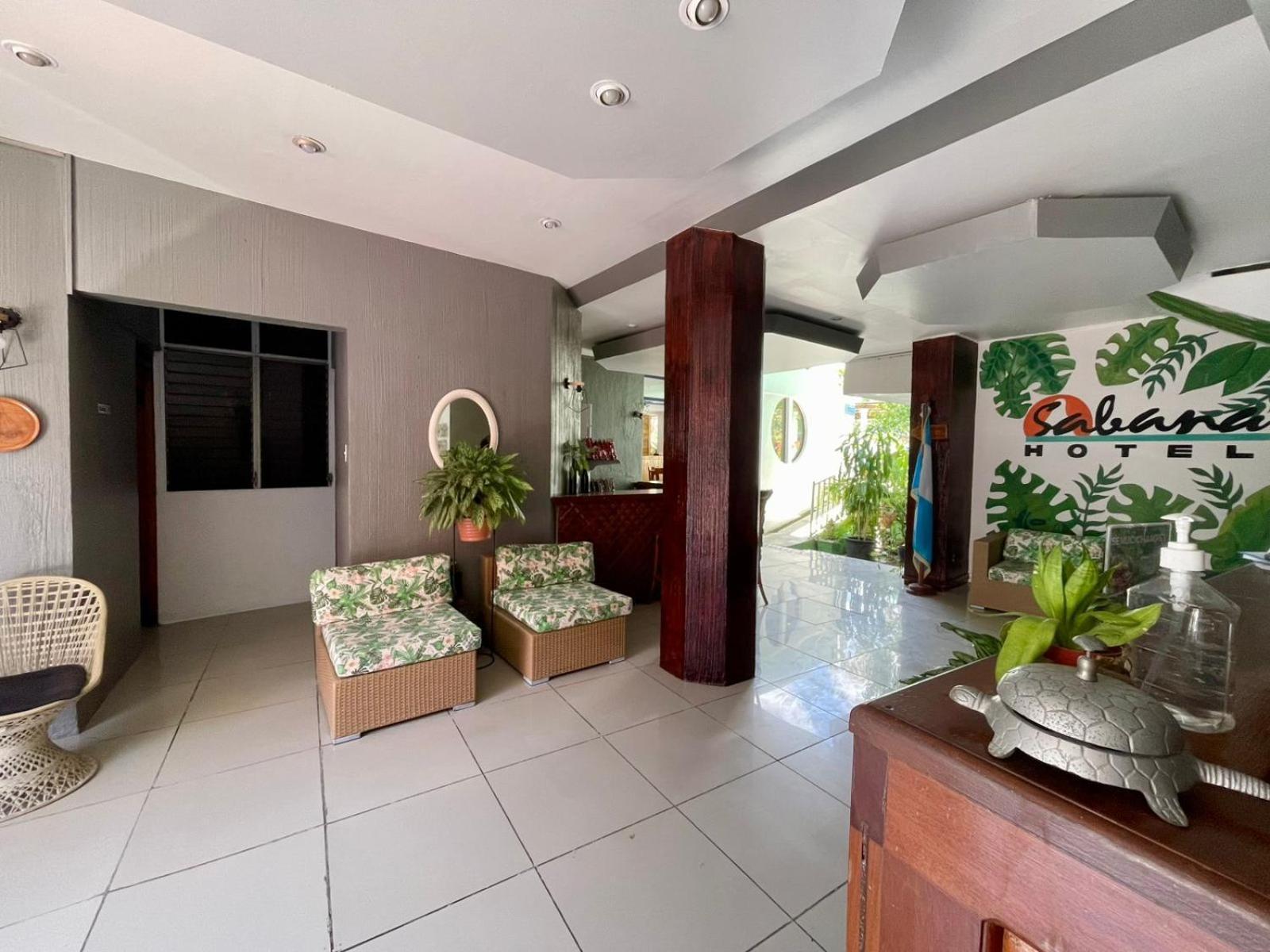 Hotel Sabana Flores